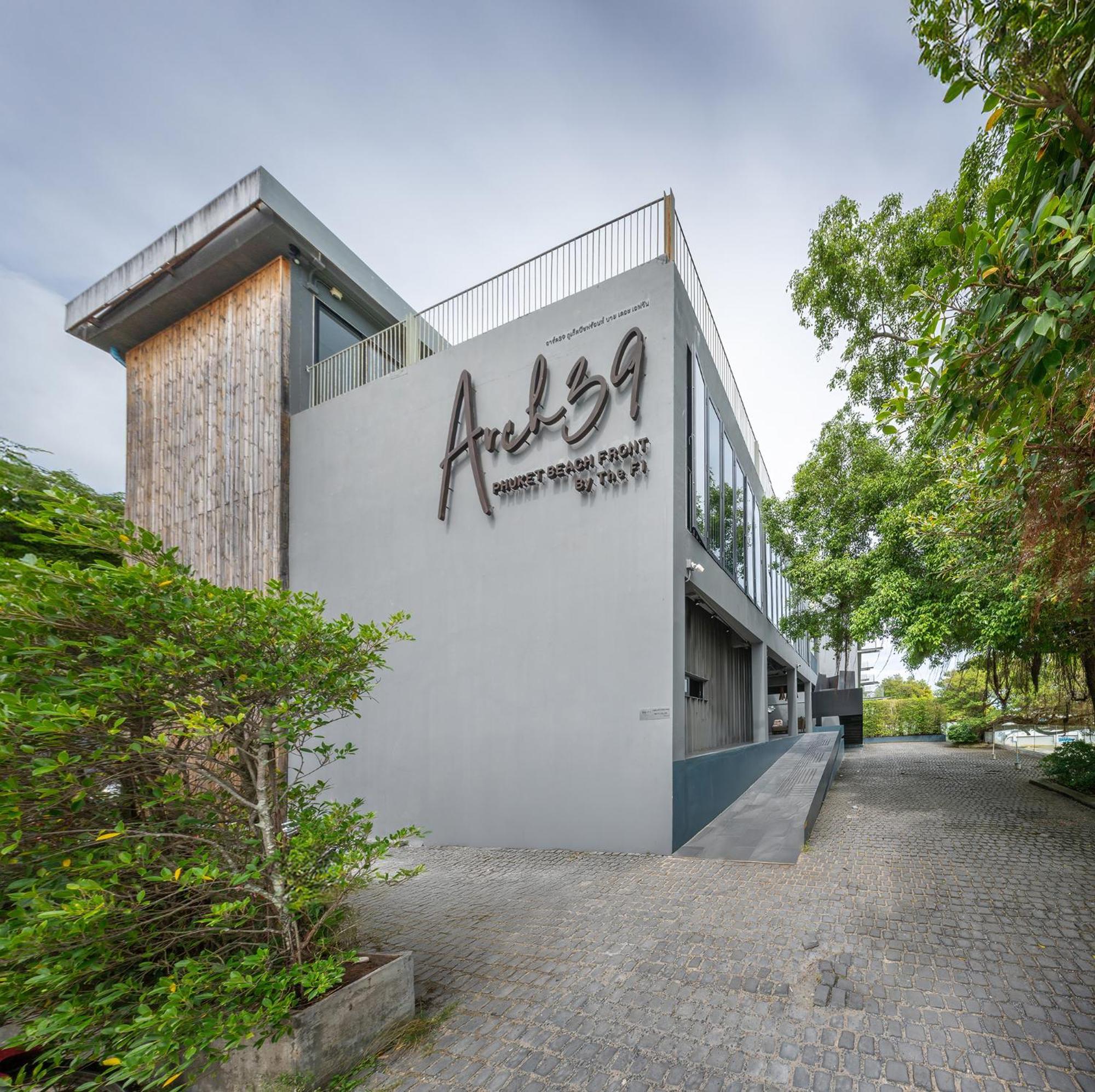 Shin Arch39 Phuket Beach Front - Sha Plus Chalong Exterior photo